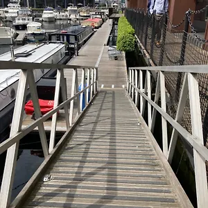Entire Boat At St Katherine Docks 2 Available Select Using Options , London Großbritannien